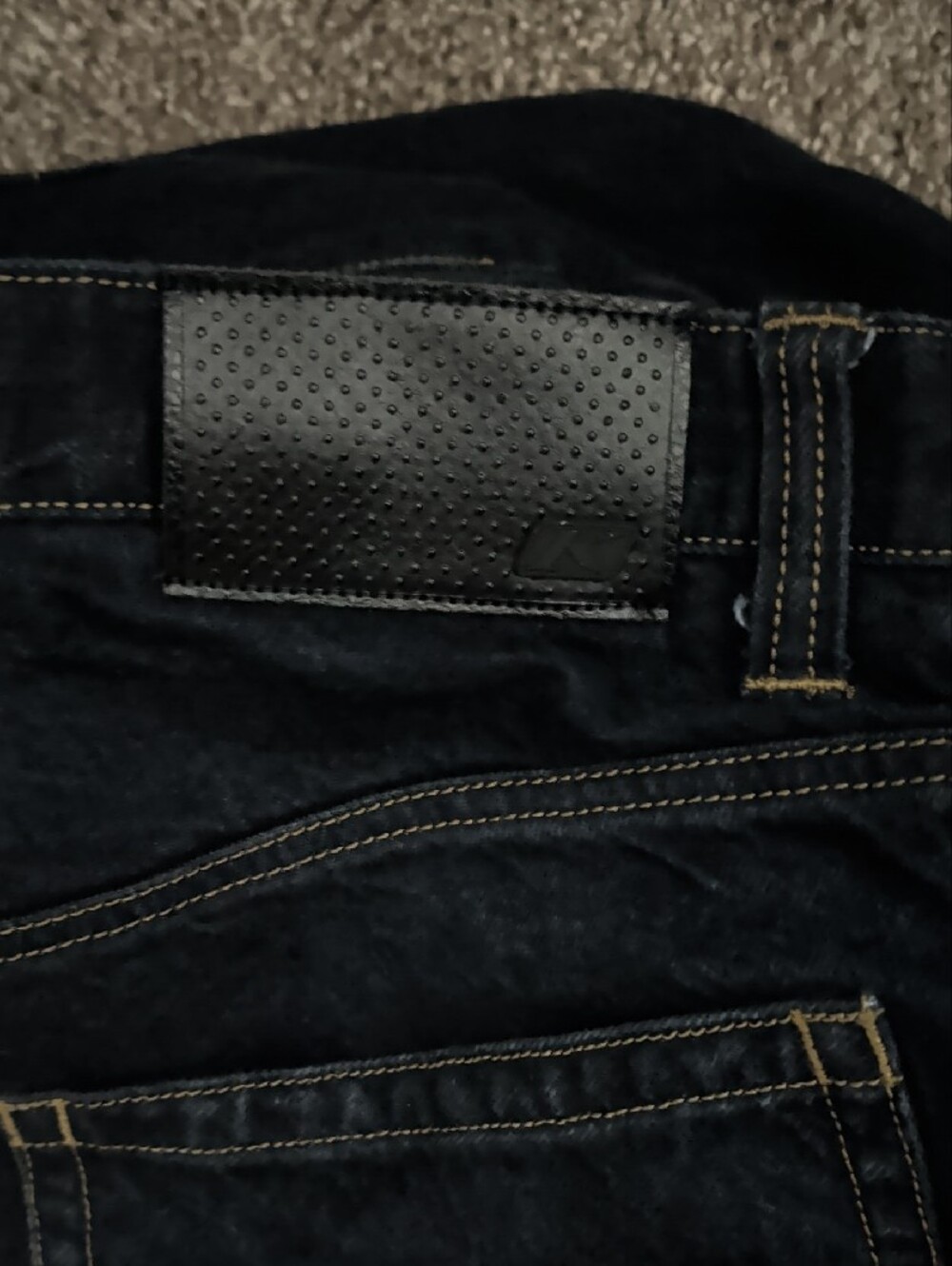 Protective Riding Classic Straight-Leg Jeans With Padding - Picture 4 of 5